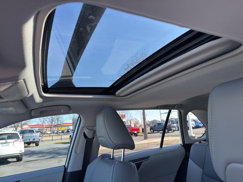 Used 2024 Toyota RAV4 XLE Premium image 15