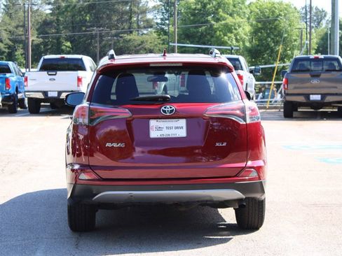 Used 2018 Toyota RAV4 XLE FWD image 7
