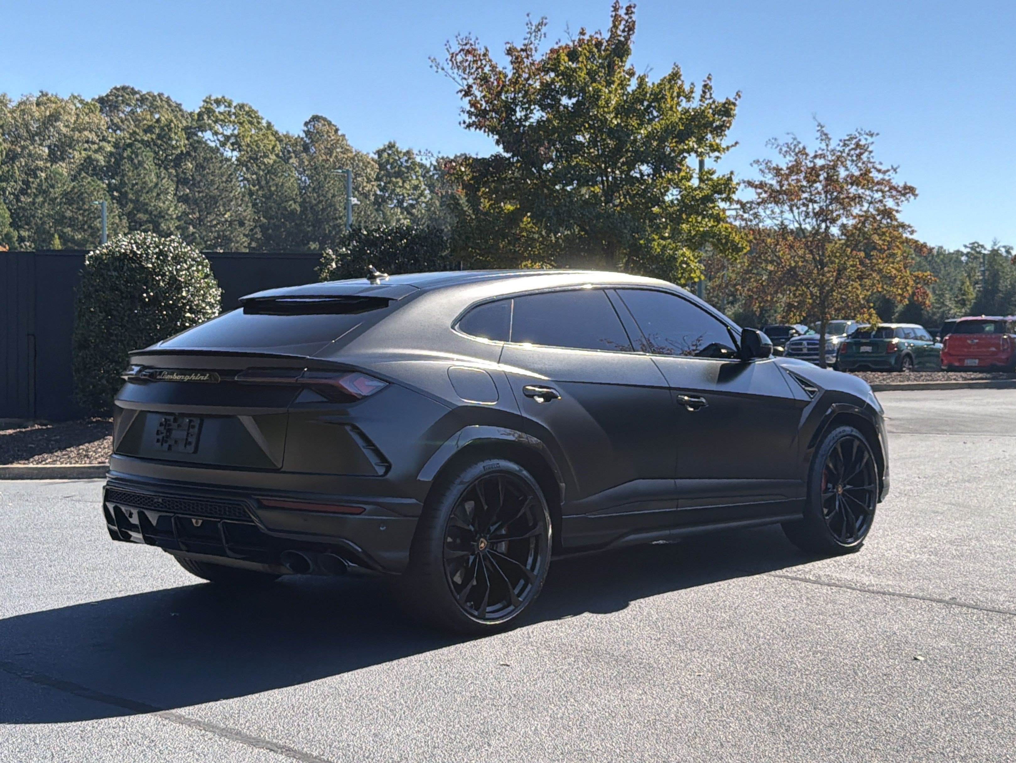 Used 2020 Lamborghini Urus AWD/4WD image 3
