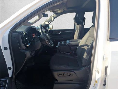 Used 2025 Chevrolet Silverado 1500 LT AWD/4WD image 15