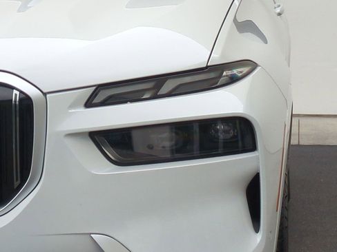 Used 2026 BMW X7 xDrive40i image 6