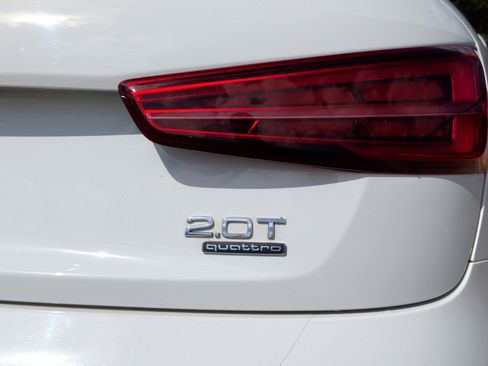 Used 2018 Audi Q3 2.0T Premium Plus image 12