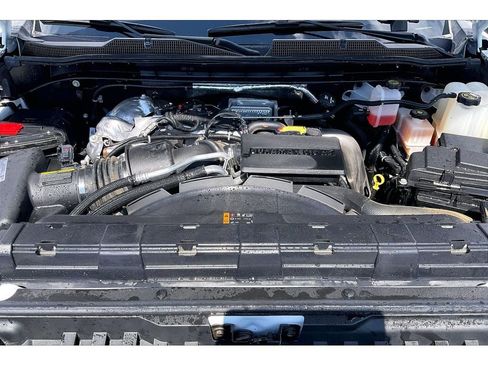 Used 2022 Chevrolet Silverado 3500 LTZ AWD/4WD image 12