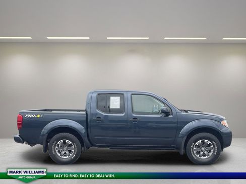 Used 2019 Nissan Frontier PRO-4X image 3