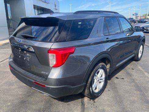 Used 2023 Ford Explorer XLT w/ Equipment Group 202A AWD/4WD image 7