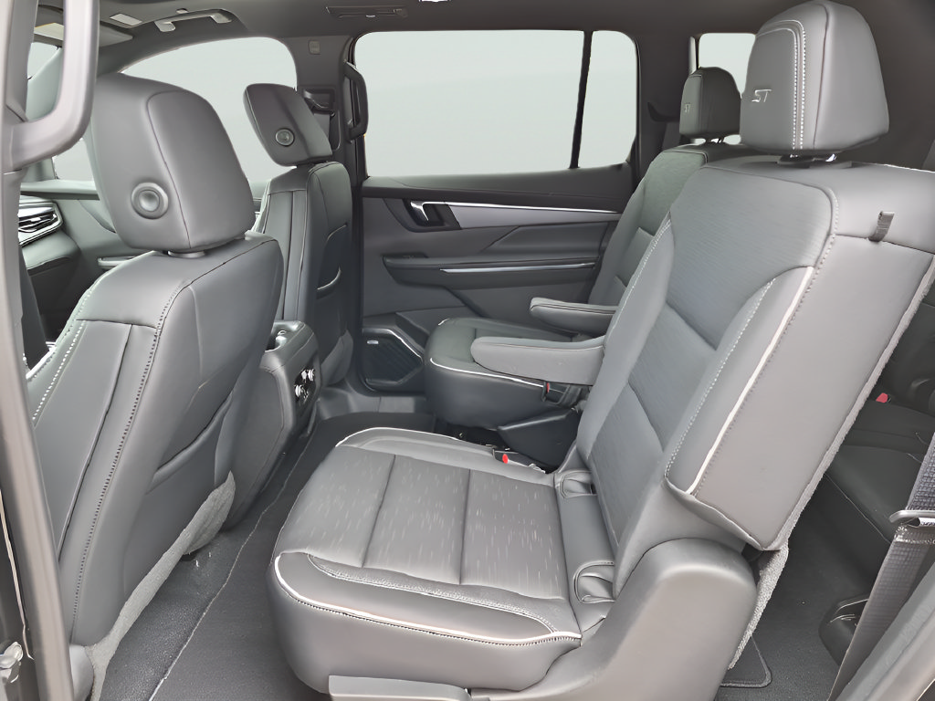 New 2026 Buick Enclave Sport Touring w/ Power Package FWD image 36