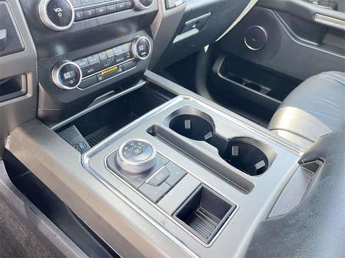 Used 2021 Ford Expedition XLT image 20