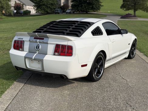Used 2007 Ford Mustang GT RWD image 18