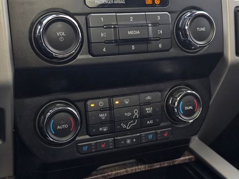 Used 2019 Ford F350 Lariat w/ Lariat Ultimate Package image 19