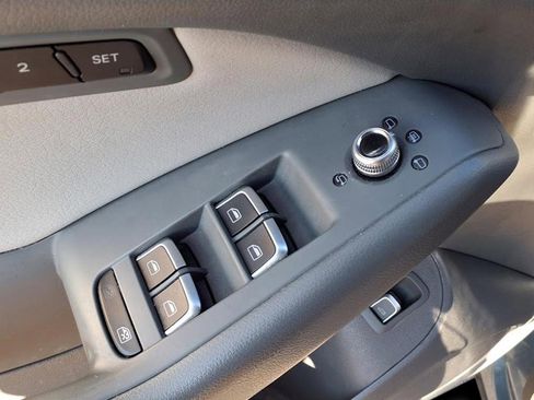 Used 2015 Audi Q5 2.0T Premium Plus w/ Technology Package image 8