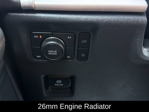Used 2025 Ford Expedition Active AWD/4WD image 27