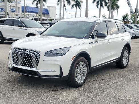 New 2025 Lincoln Corsair FWD image 2