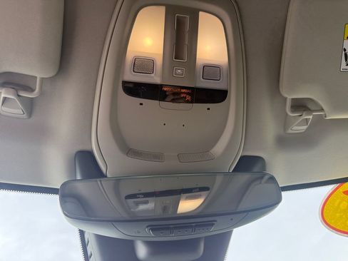 Used 2025 Volvo XC90 B6 Ultra w/ Protection Package AWD/4WD image 18