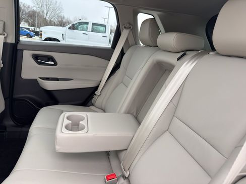 Certified 2023 Nissan Rogue SL image 37