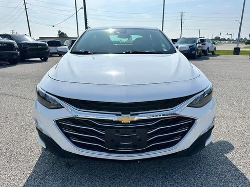 Used 2024 Chevrolet Malibu LS FWD image 9
