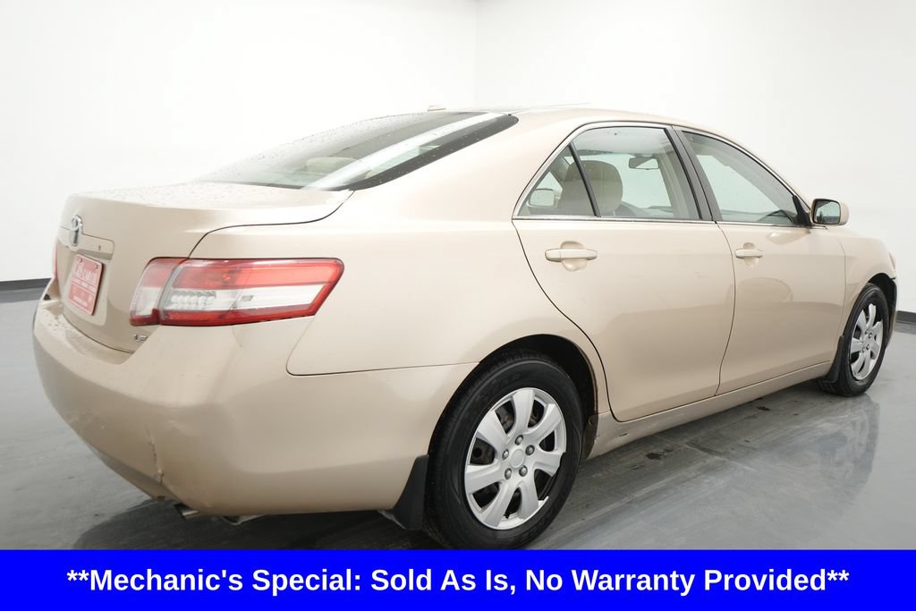 Used 2010 Toyota Camry LE FWD image 8