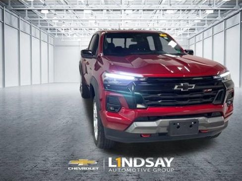 Used 2023 Chevrolet Colorado Z71 w/ Advanced Trailering Package image 4