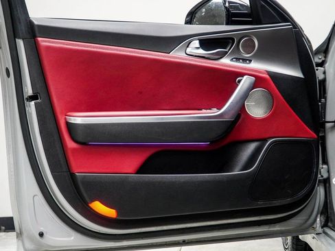 Used 2020 Kia Stinger GT1 image 31