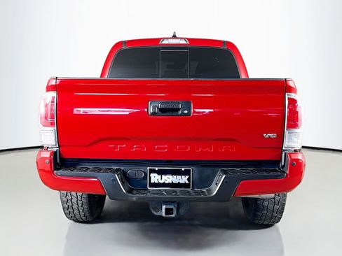 Used 2022 Toyota Tacoma TRD Off-Road w/ Technology Package image 6