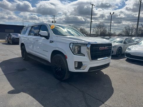 Used 2024 GMC Yukon XL SLE w/ Gmc Pro Safety Plus Package AWD/4WD image 9