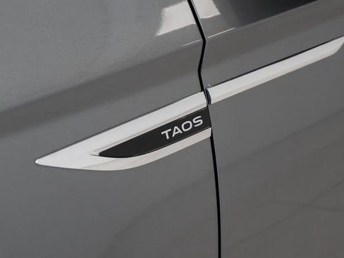 Used 2023 Volkswagen Taos S FWD image 8