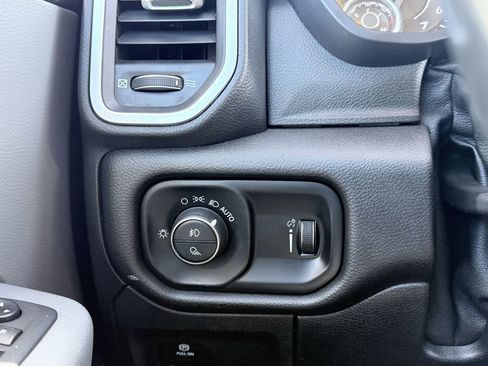 Used 2020 RAM 1500 Big Horn image 12