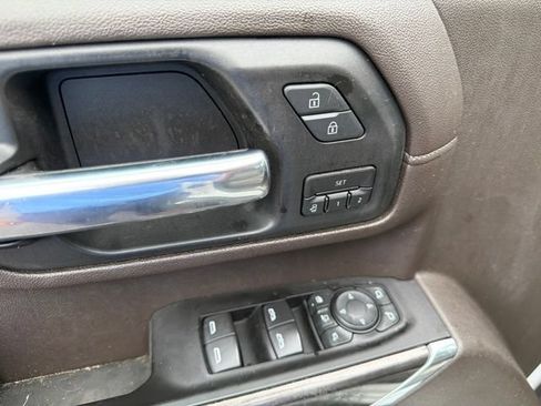 Used 2020 Chevrolet Silverado 2500 LTZ AWD/4WD image 18