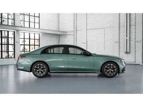 Certified 2024 Mercedes-Benz E 350 4MATIC Sedan image 2