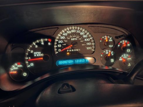 Used 2006 GMC Sierra 3500 SLE w/ Heavy-Duty Power Package image 5