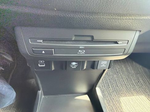 Used 2023 Honda Odyssey Touring image 26