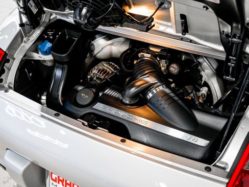 Used 2005 Porsche 911 Carrera S image 44