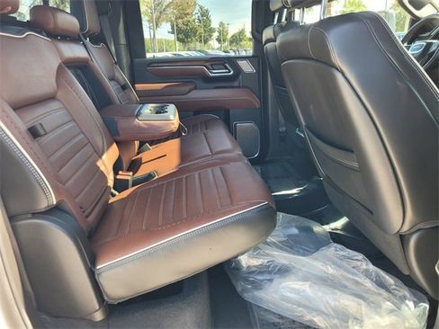 Used 2024 GMC Sierra 2500 Denali Ultimate w/ Max Trailering Package image 17