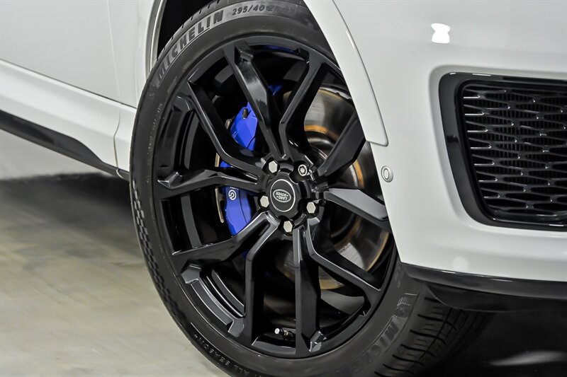 Used 2016 Land Rover Range Rover Sport SVR AWD/4WD image 3