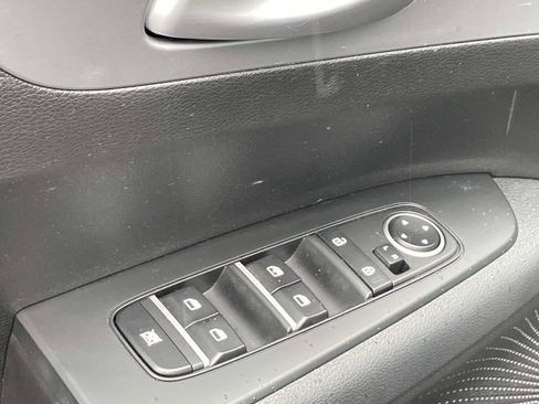 Used 2022 Kia Forte LXS image 24