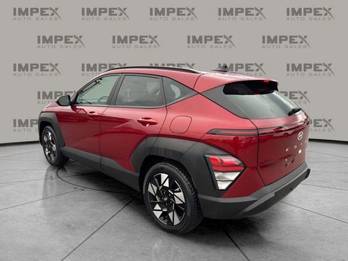 Used 2025 Hyundai Kona SEL image 3