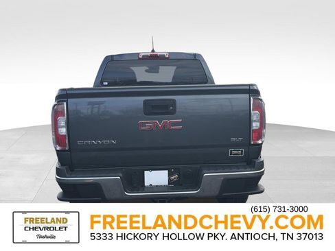 Used 2015 GMC Canyon SLT image 4