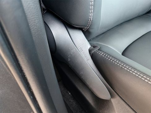 Used 2025 Toyota RAV4 XLE Premium image 29