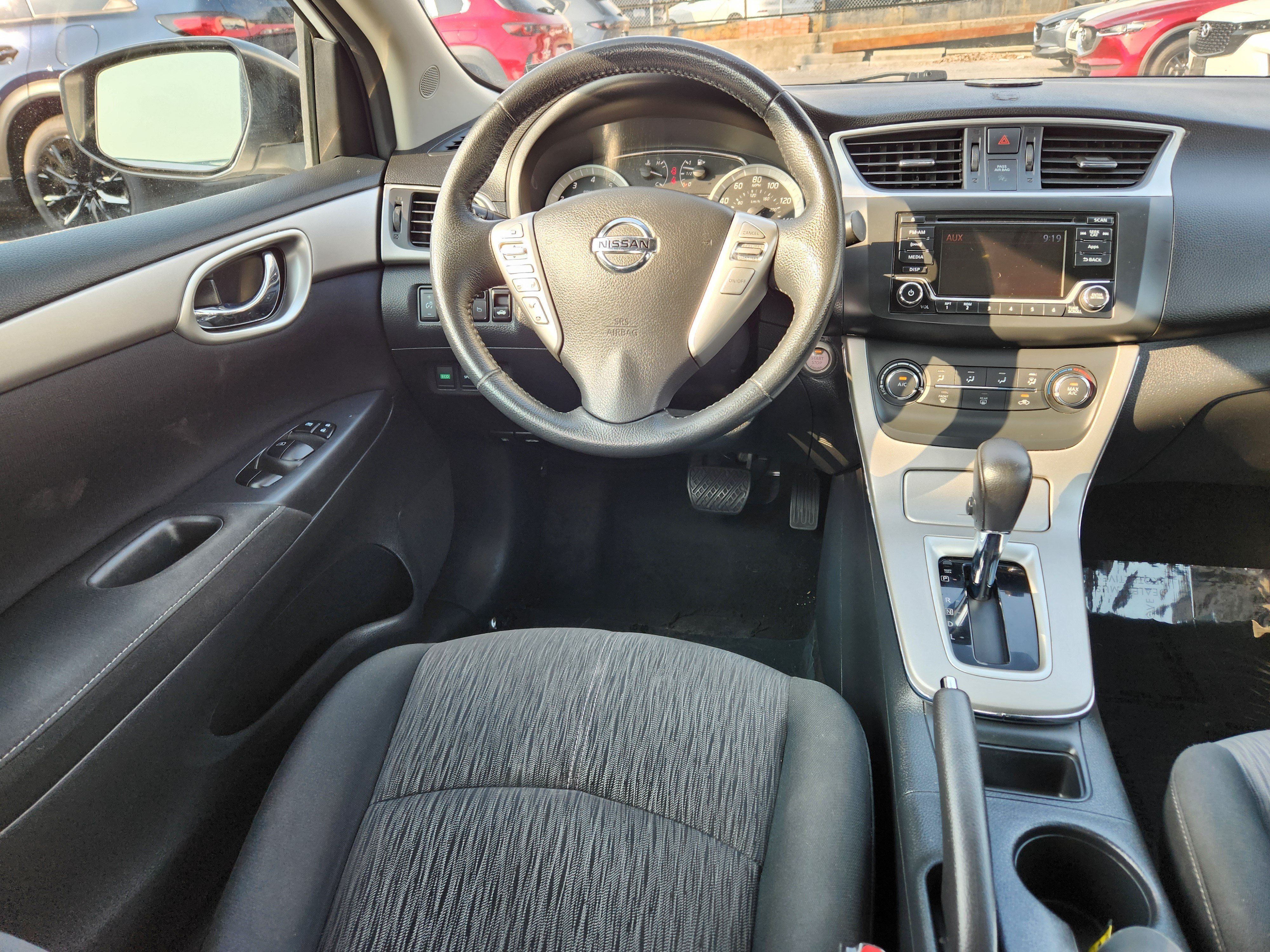 Used 2015 Nissan Sentra SV FWD image 13