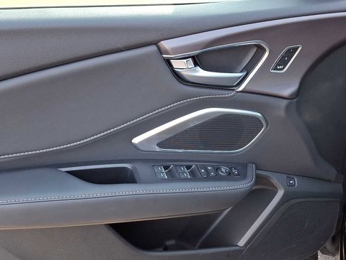 Used 2026 Acura RDX SH-AWD image 12