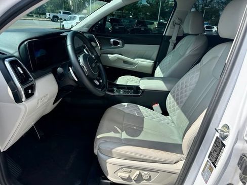 Used 2023 Kia Sorento SX AWD/4WD image 13