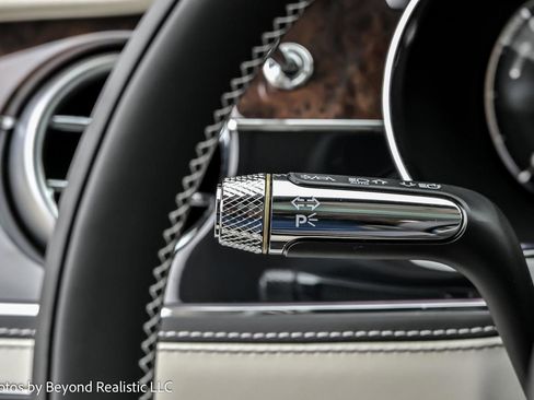 New 2026 Bentley Flying Spur Plug-In Hybrid image 41