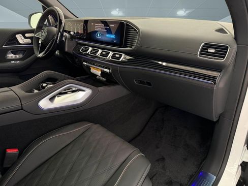 New 2026 Mercedes-Benz Maybach GLS 600 4MATIC image 21