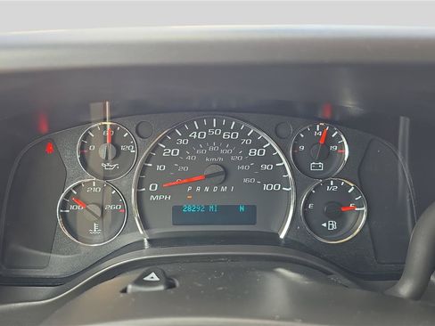 Used 2025 Chevrolet Express 3500 LT w/ LT Preferred Equipment Group RWD image 10
