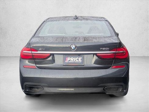 Used 2016 BMW 750i xDrive 750i xDrive image 7