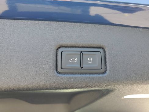 New 2025 Audi Q5 Premium AWD/4WD image 9