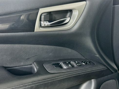 Used 2020 Nissan Pathfinder SV FWD image 24