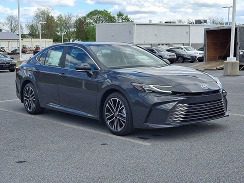 New 2026 Toyota Camry XLE image 4