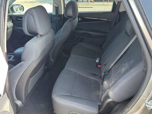 Used 2016 Kia Sorento AWD w/ LX Convenience Package image 17