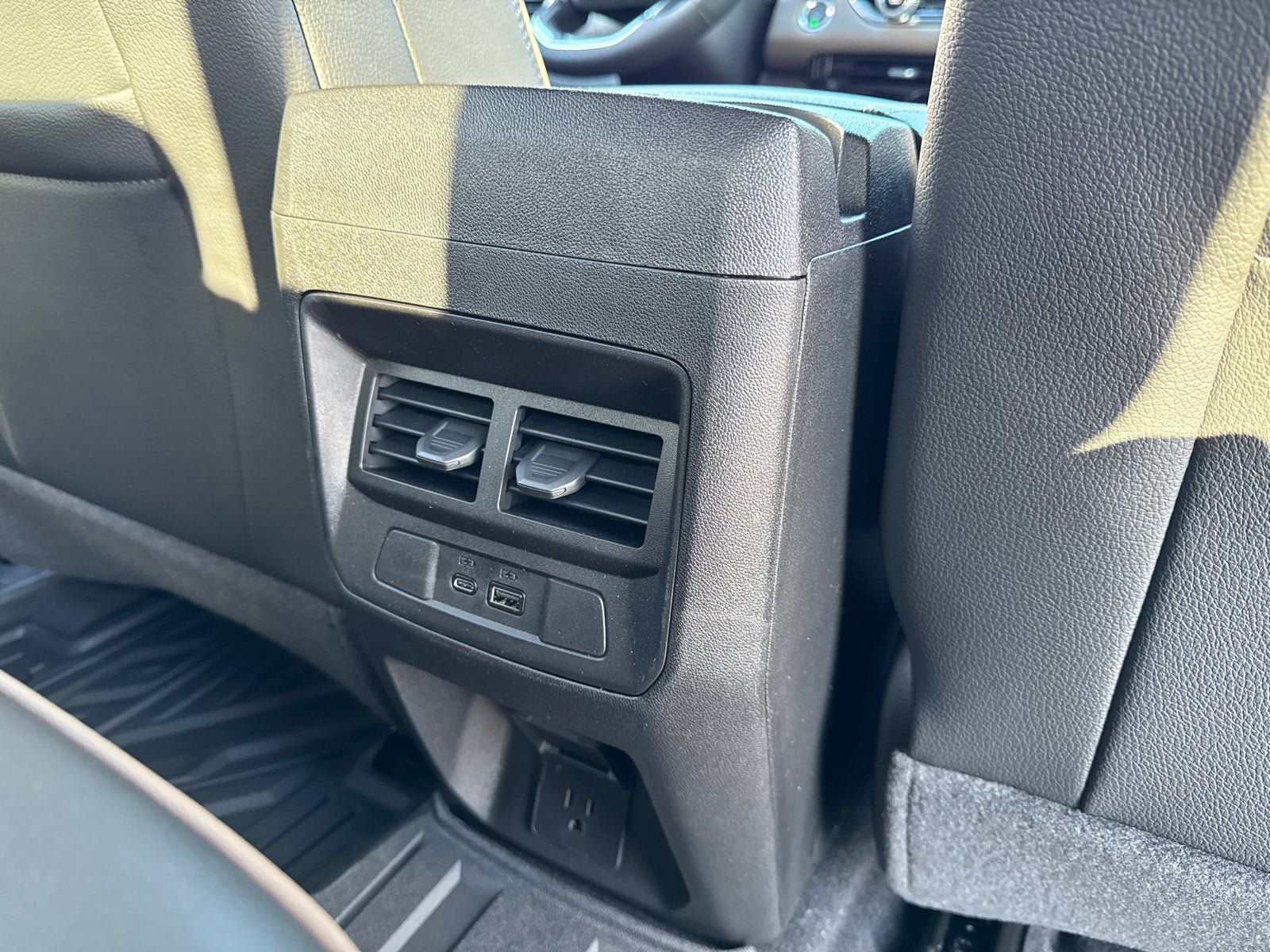 Used 2026 GMC Canyon Denali AWD/4WD image 18