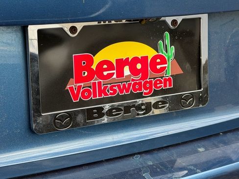 Used 2018 Volkswagen Tiguan SE w/ Panoramic Sunroof Package FWD image 13